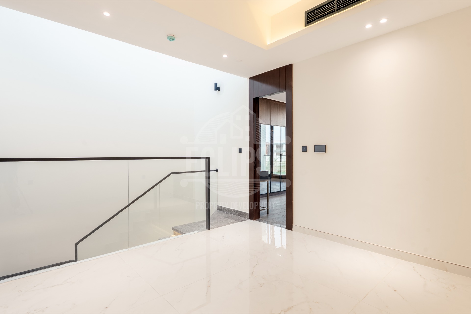 34 Tranquil Residences stair landing